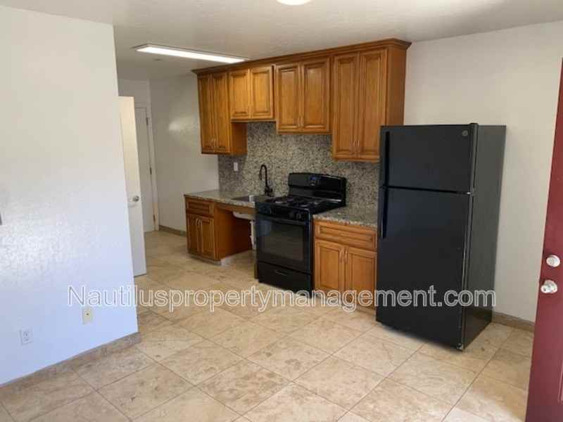 224 Center St #14 - Photo 4 of 6