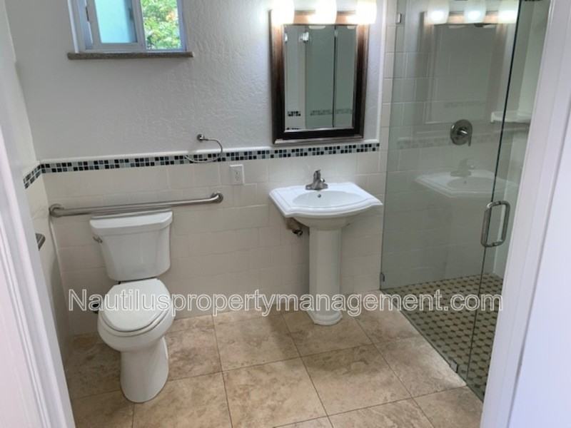 224 Center St #14 - Photo 5 of 6
