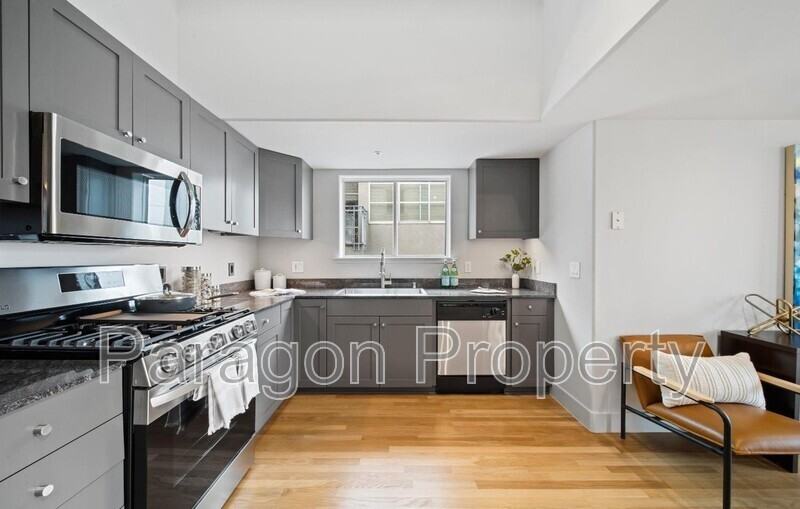 3121 20th St #3 - Photo 7 of 24