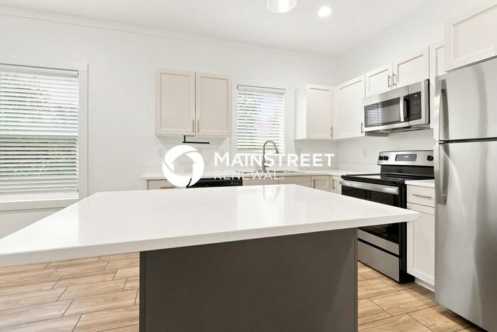 5014 Senior St - Photo 5 of 17