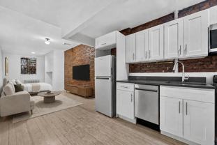 318 W 14th St #1D - Photo 1 of 1
