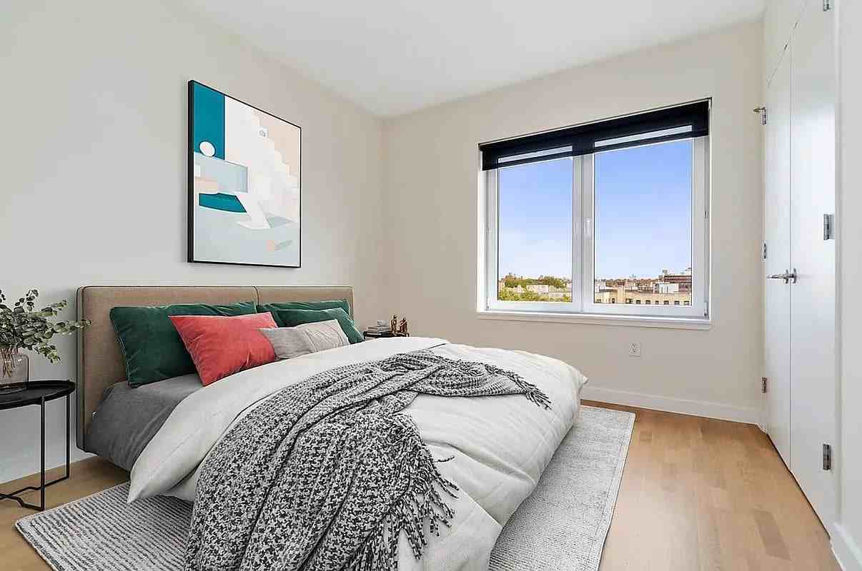 3157 31st St #208 - Photo 2 of 6