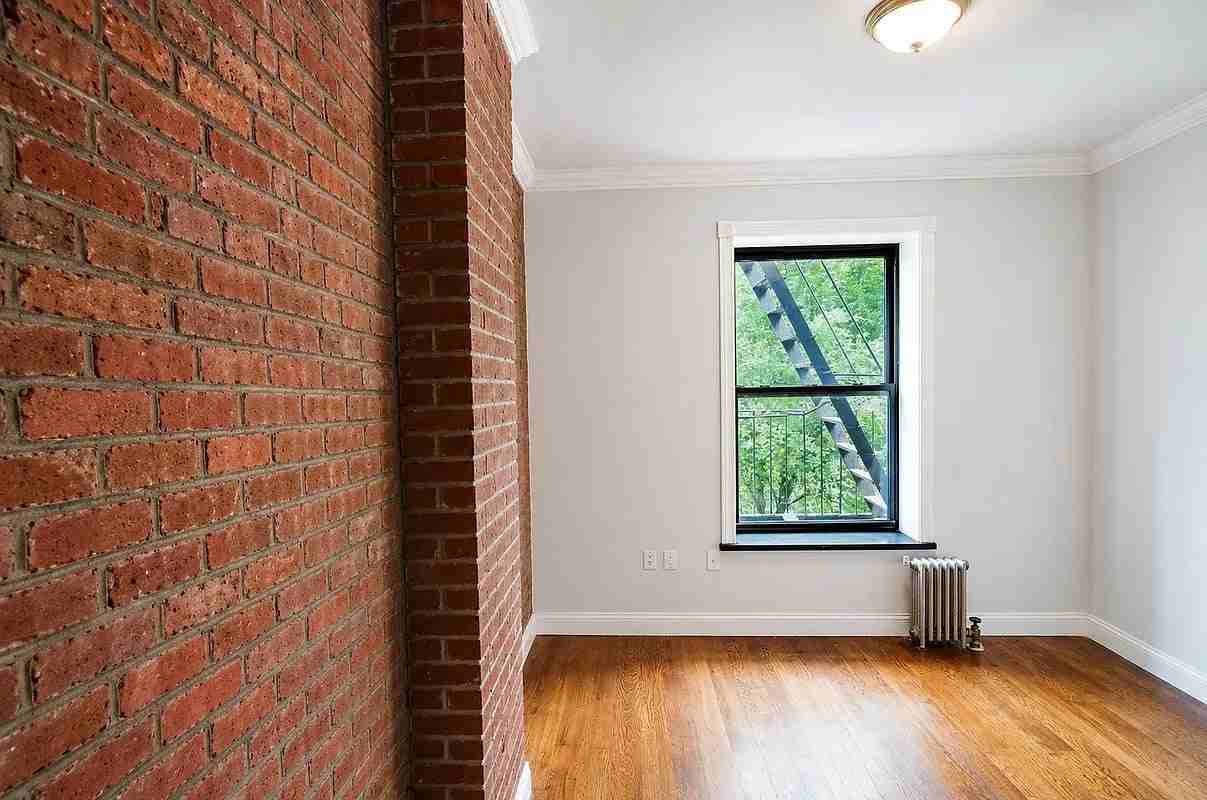 15 W 103rd St #5R - Photo 4 of 10