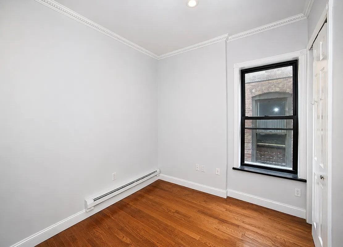 15 W 103rd St #5R - Photo 6 of 10