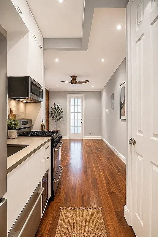 59 Barrow St #W - Photo 3 of 5