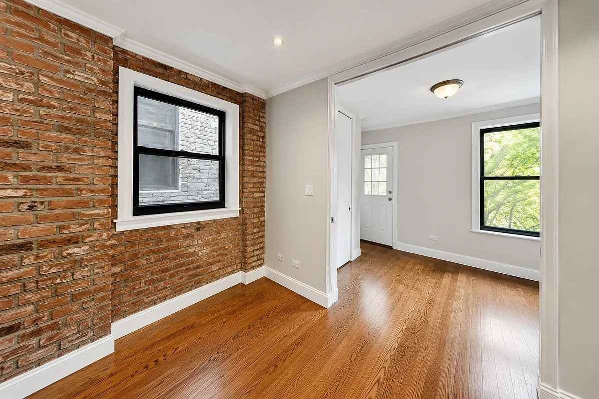 438 W 52nd St #8F - Photo 2 of 7