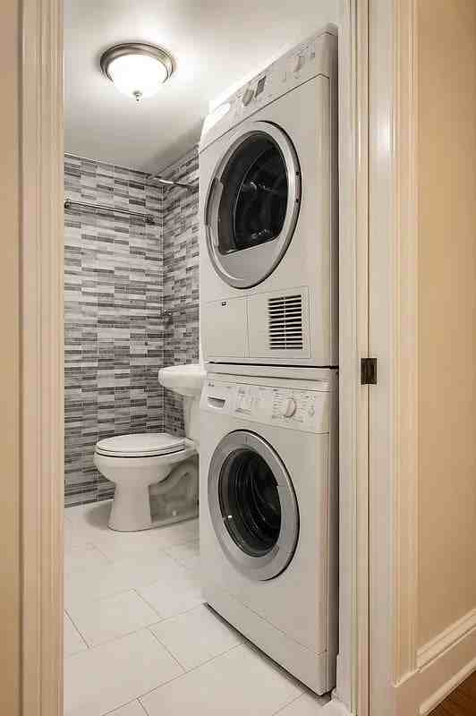 438 W 52nd St #8F - Photo 6 of 7