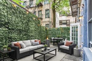 featured image of 248 Mott St #3