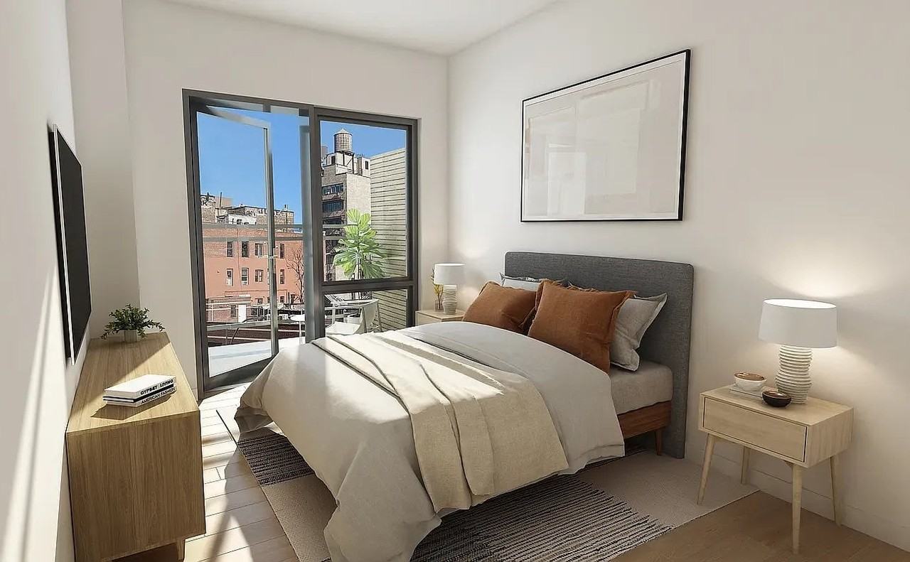 282 Grand St #601 - Photo 2 of 4