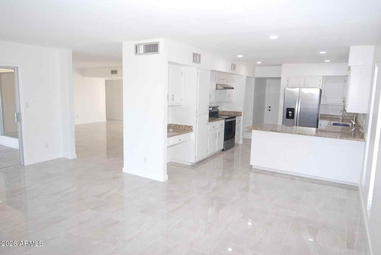 8619 E Via Del Palacio - Photo 7 of 27