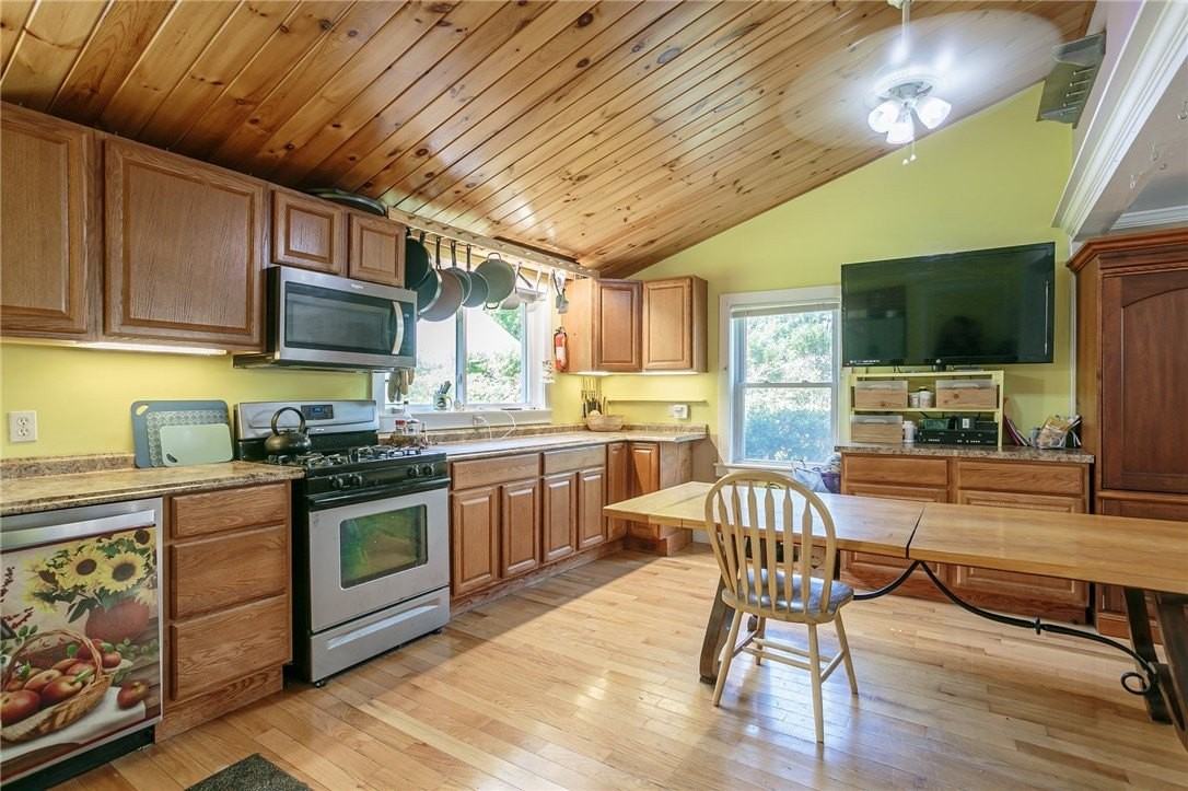 2153 Five Mile Line Rd - Photo 7 of 26