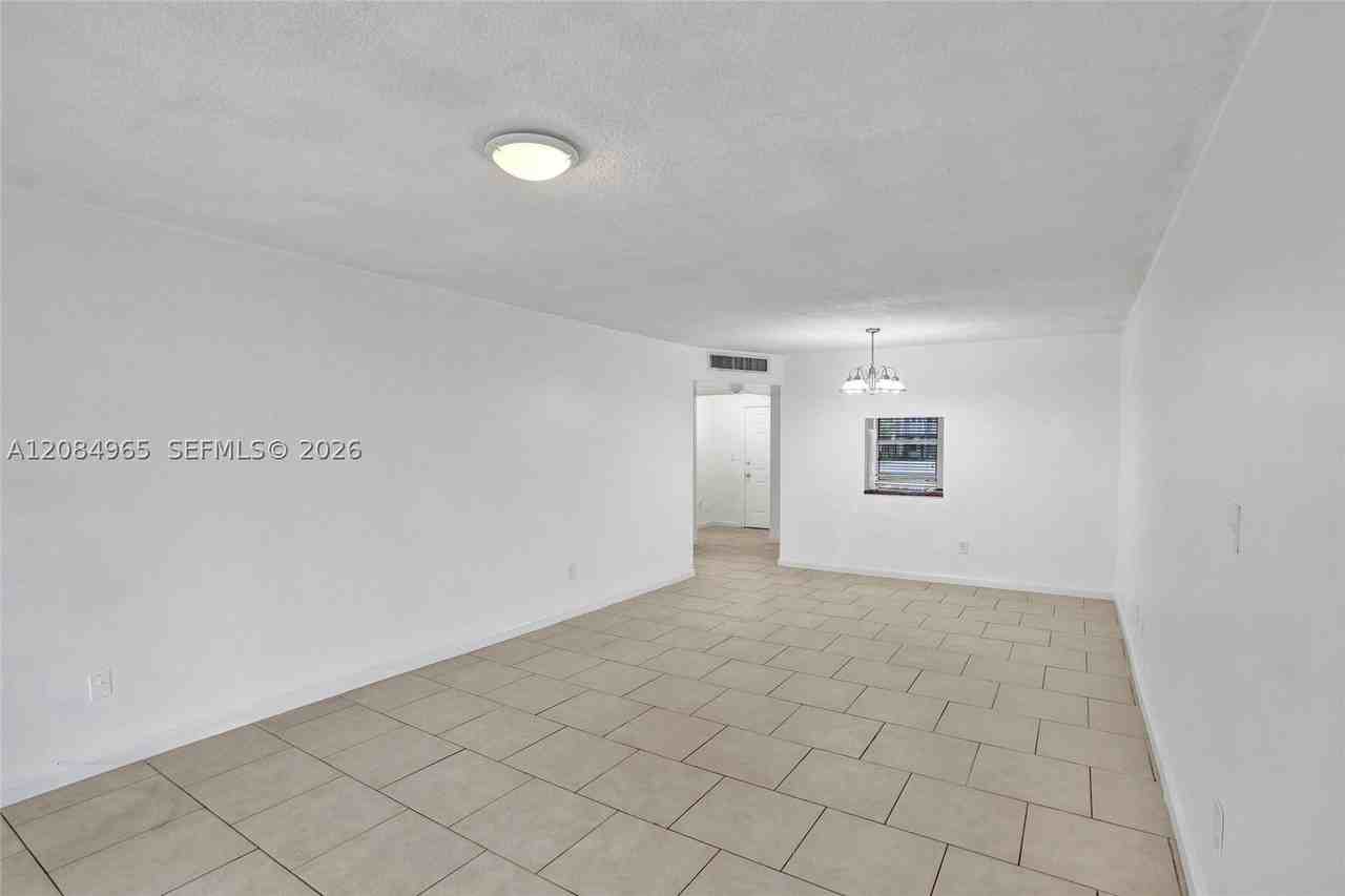 1601 Ne 191st St #B112 - Photo 4 of 14