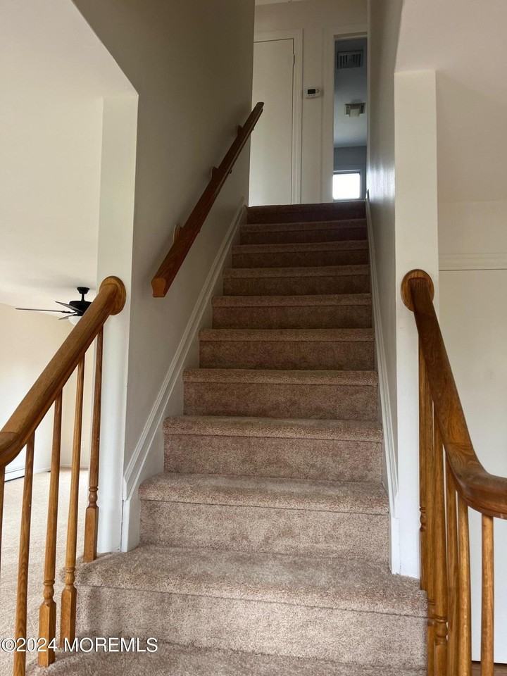104 Church St - Photo 3 of 21