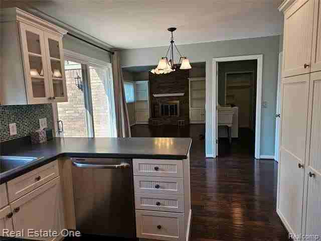 2070 Winchester Rd - Photo 6 of 26