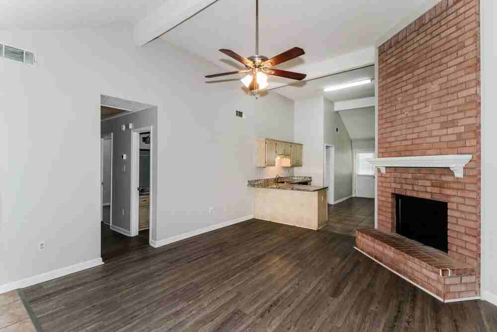 7054 Brady Hill Dr - Photo 5 of 16