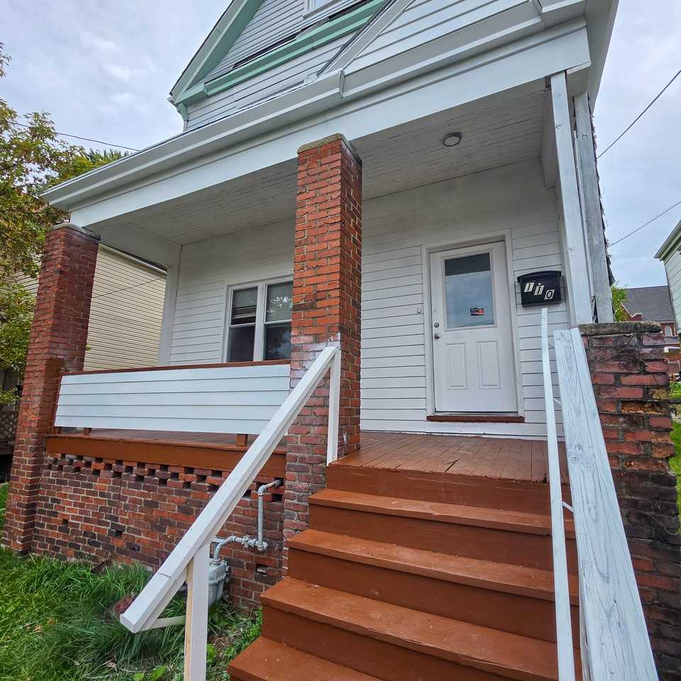 110 Kirk Ave #1 - Photo 2 of 31
