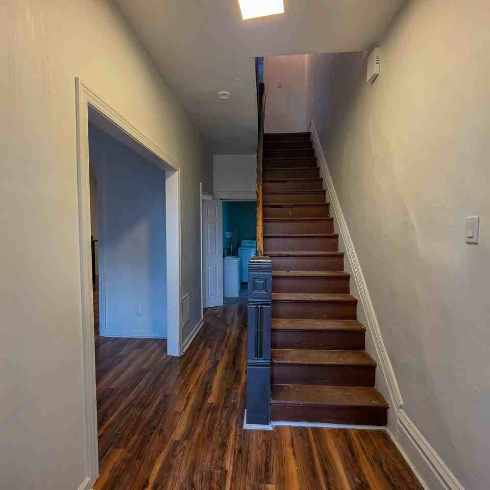 110 Kirk Ave #1 - Photo 3 of 31