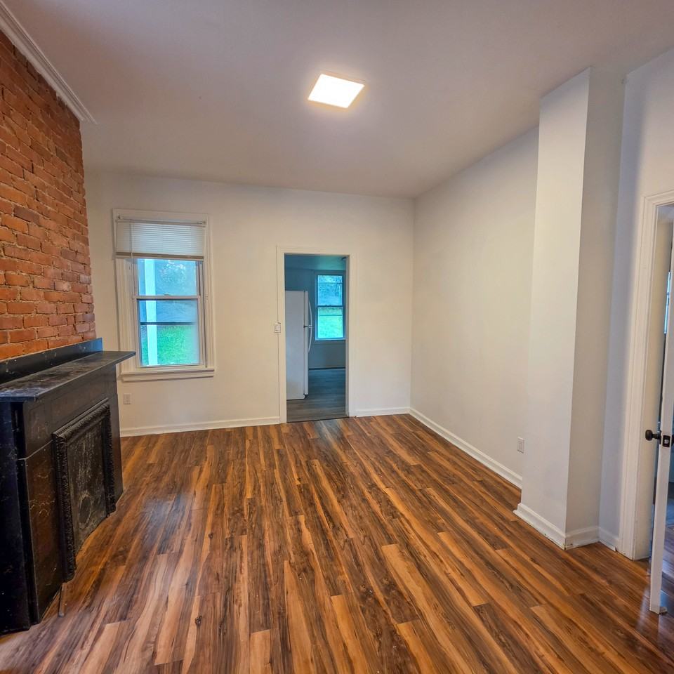110 Kirk Ave #1 - Photo 6 of 31