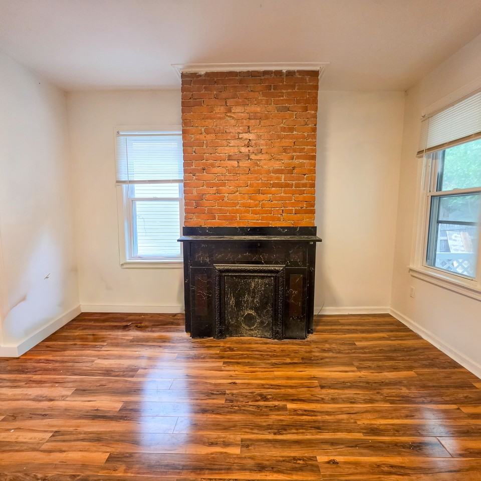 110 Kirk Ave #1 - Photo 7 of 31
