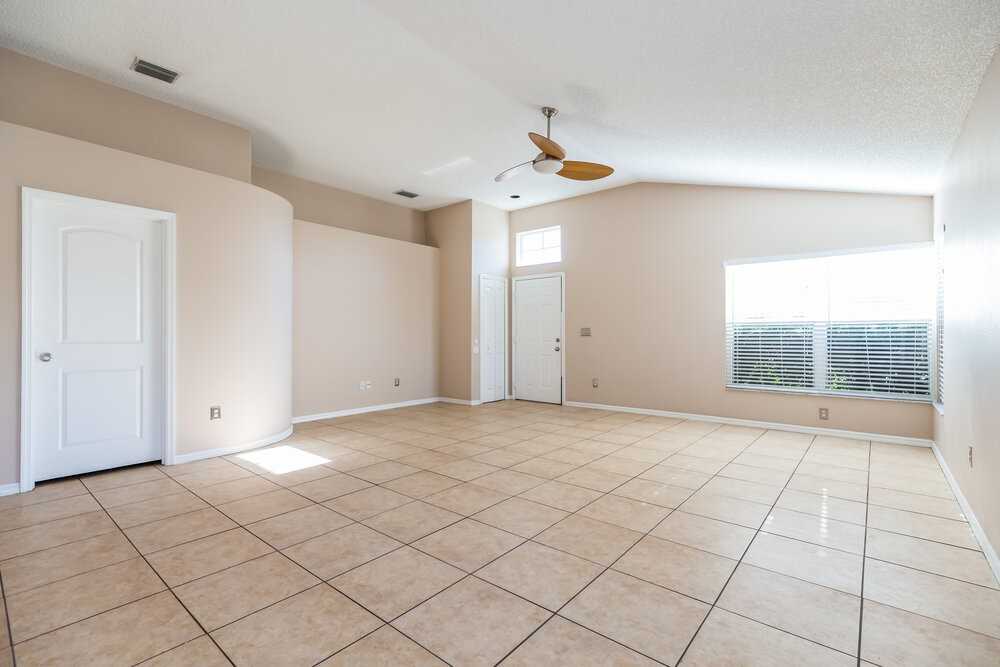 1610 Sand Key Cir - Photo 4 of 15