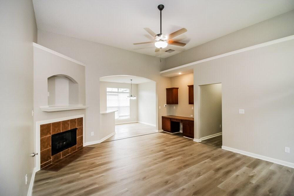 4860 Stirrup Dr - Photo 4 of 16