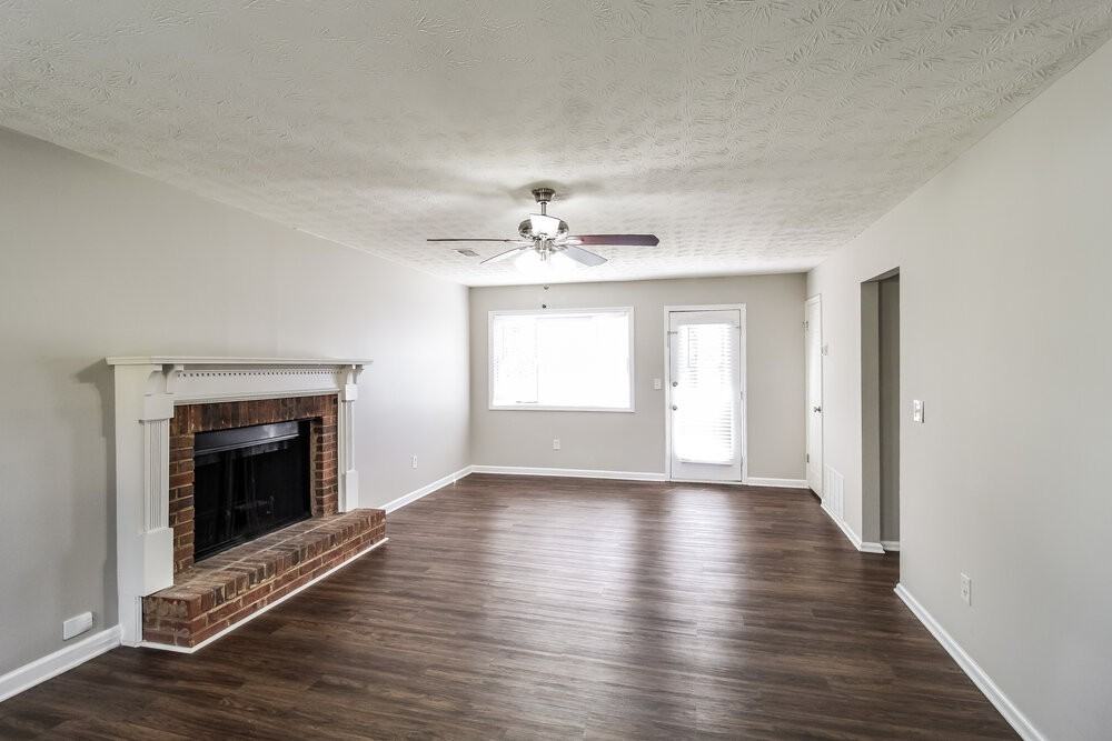 1340 Grayland Hills Dr - Photo 5 of 17