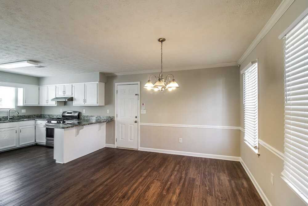 1340 Grayland Hills Dr - Photo 7 of 17