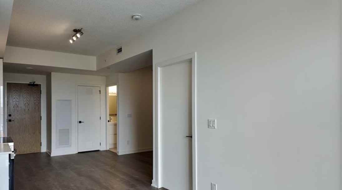 33 Erie Avenue - Photo 7 of 8