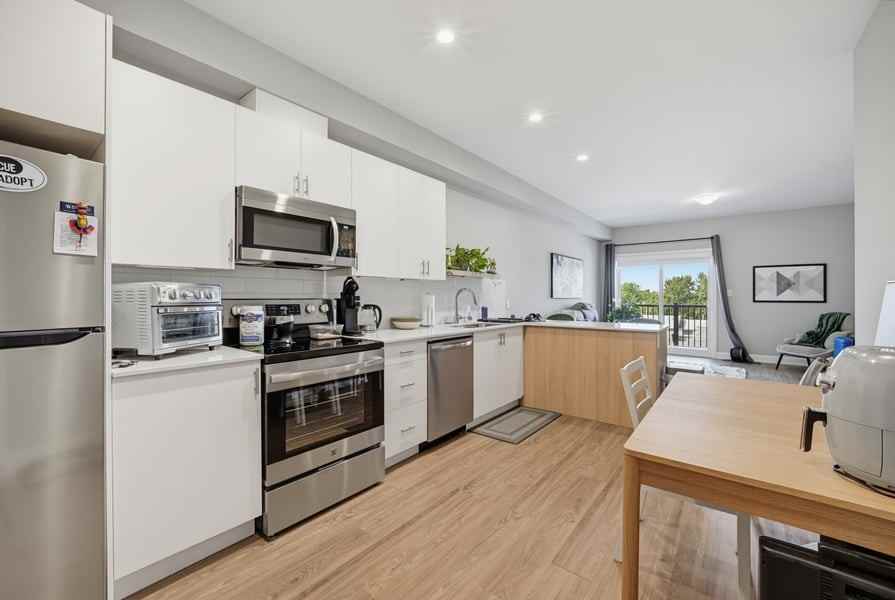 2380 Cléroux Cres - Photo 3 of 14