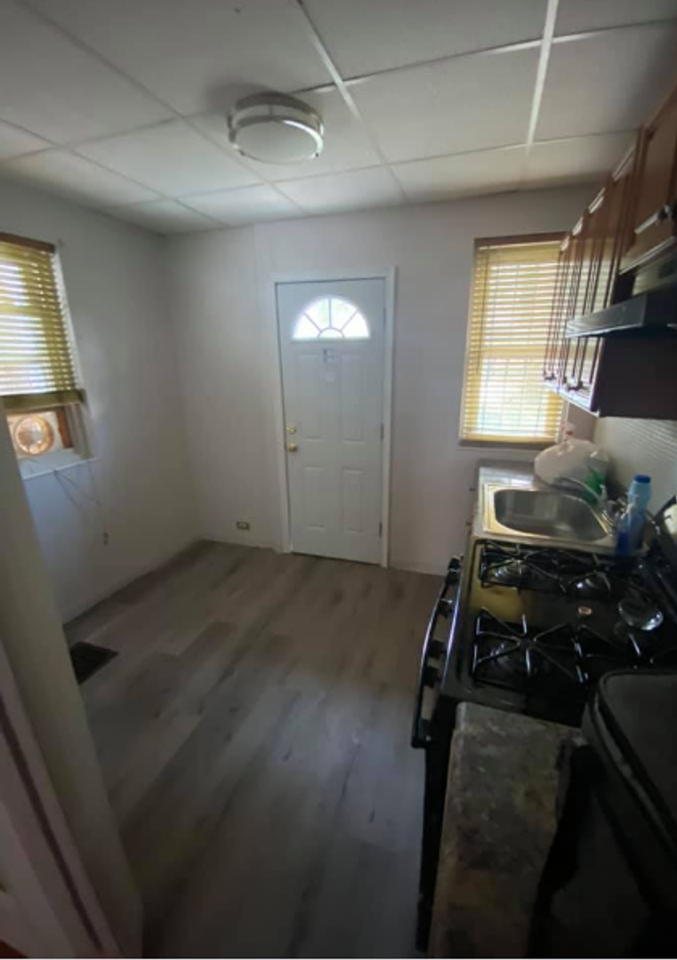 152 N Robinson St - Photo 4 of 11