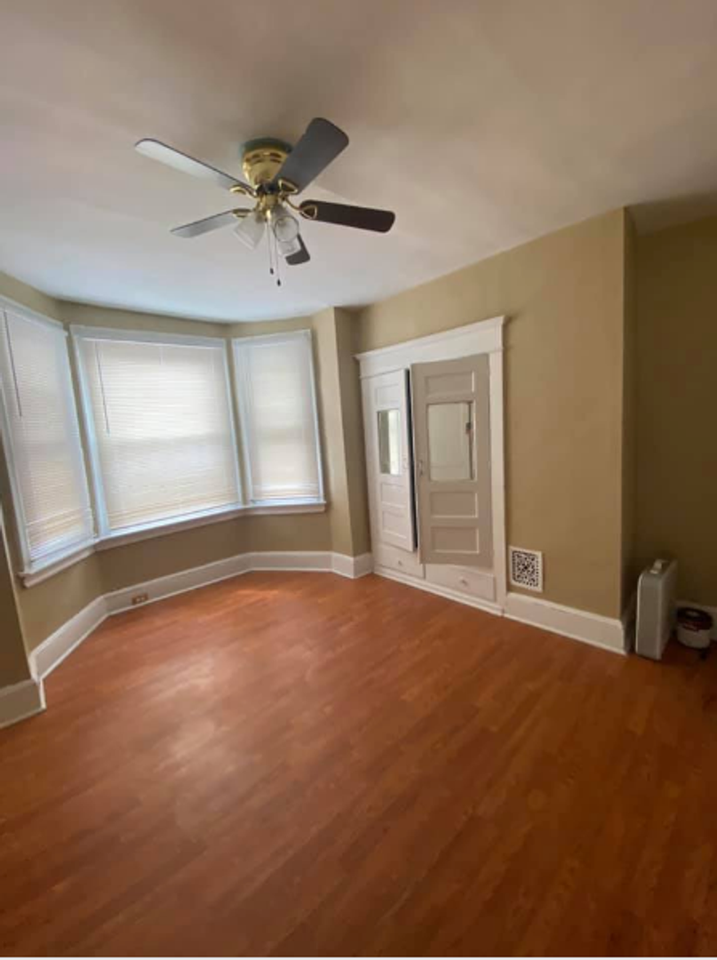 152 N Robinson St - Photo 5 of 11