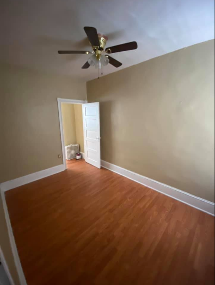 152 N Robinson St - Photo 7 of 11