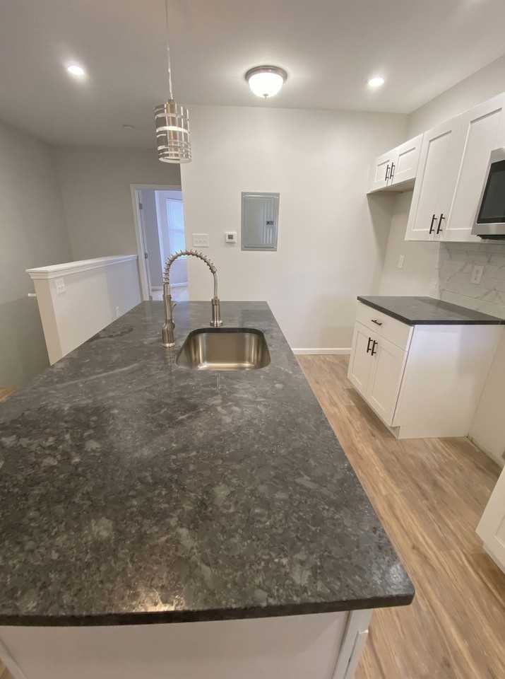 4327 Reno St - Photo 3 of 6