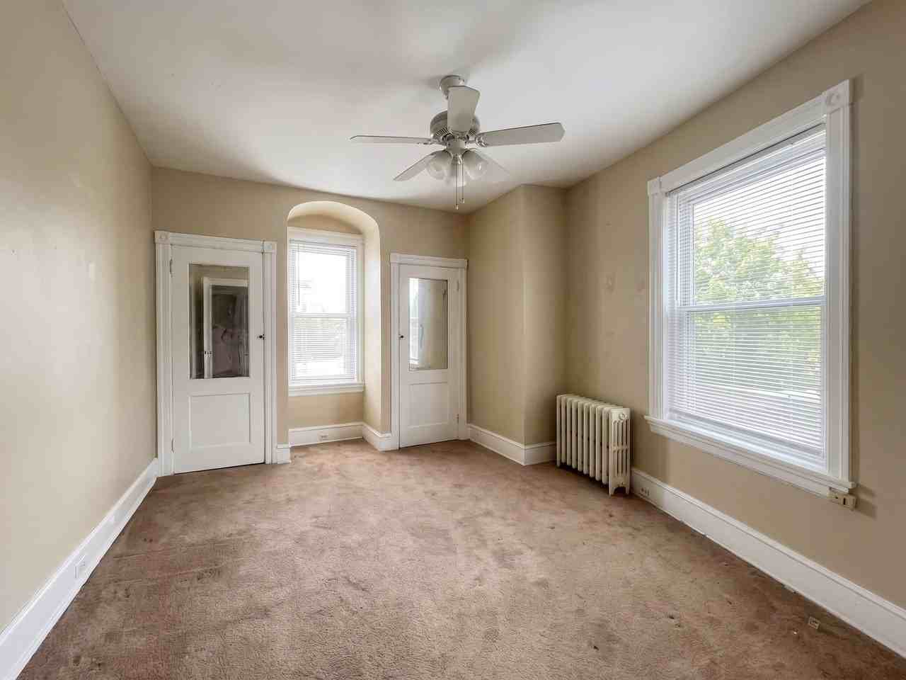 5917 Race St - Photo 7 of 10
