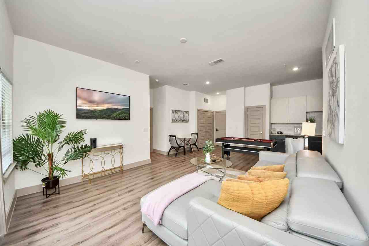 18210 Park Row Dr #1604341P - Photo 6 of 50