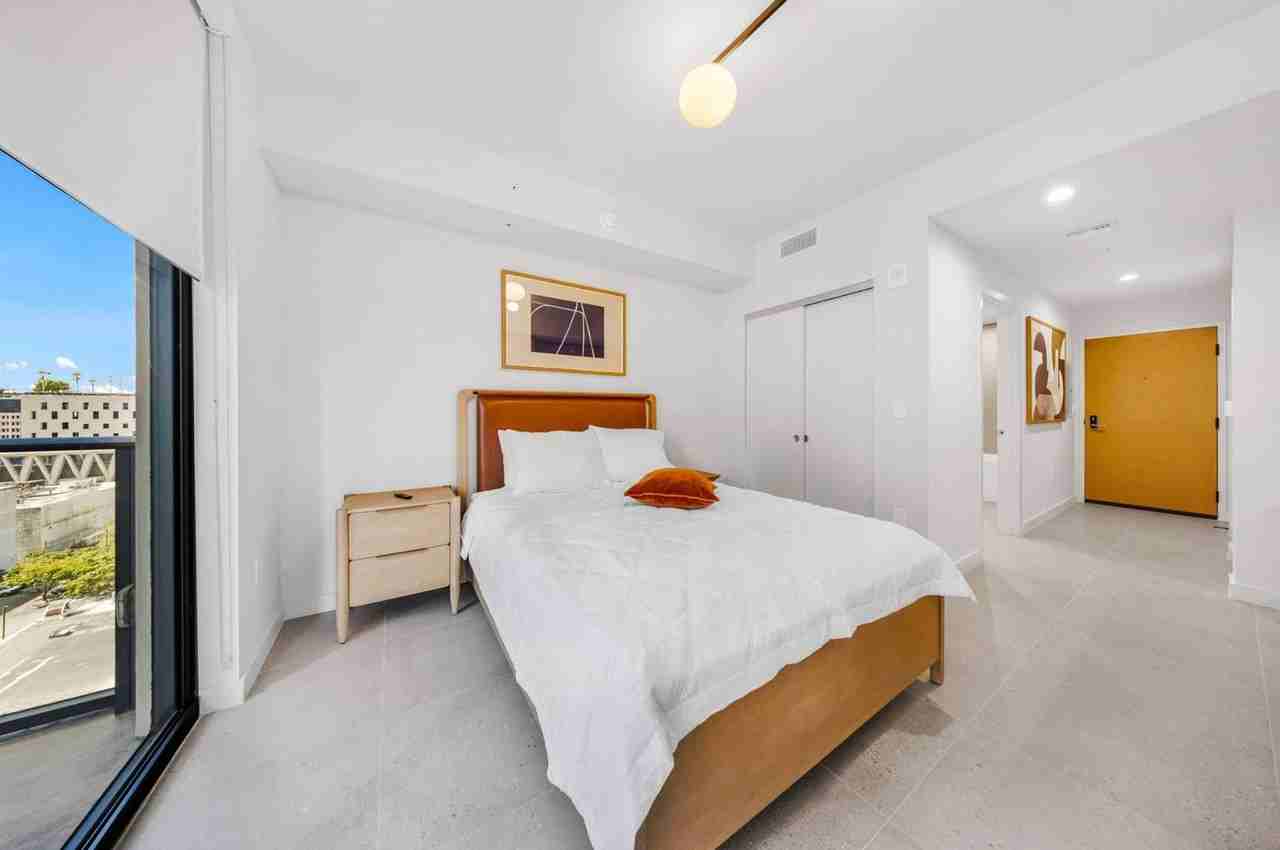 601 N Miami Ave #1625623P - Photo 4 of 43