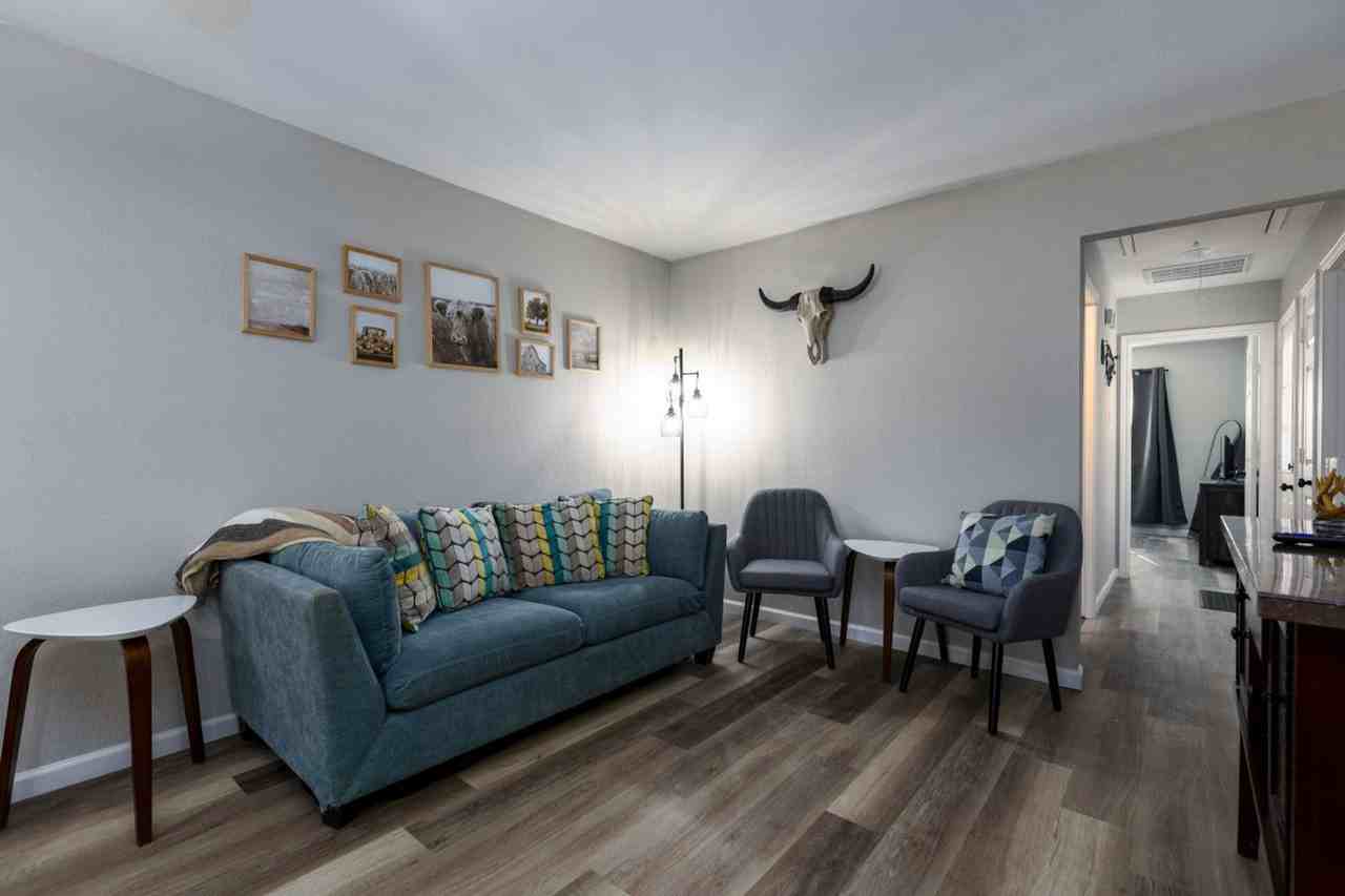 604 Gemini Ct #1626233P - Photo 3 of 37