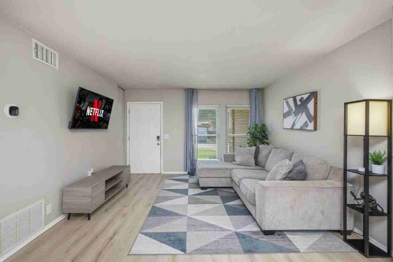 5727 Valley Pt #1626236P - Photo 3 of 33
