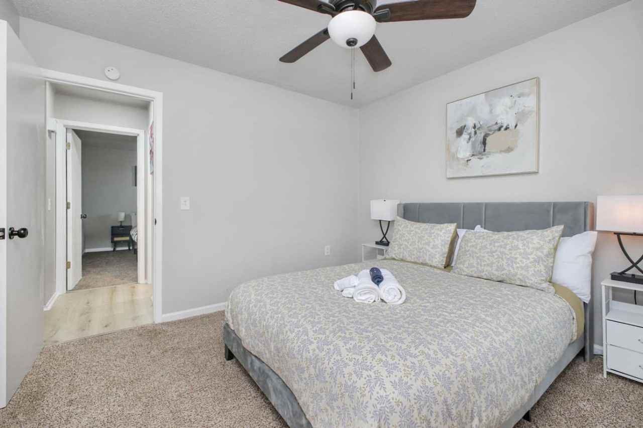 5727 Valley Pt #1626236P - Photo 6 of 33