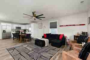 featured image of 1508 W 11th St