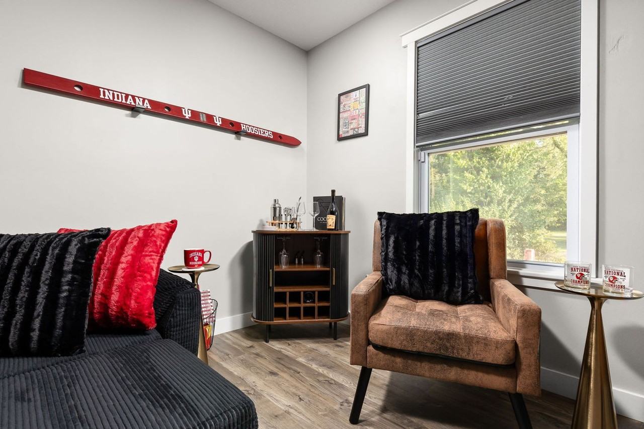 1508 W 11th St #1626376P - Photo 3 of 49