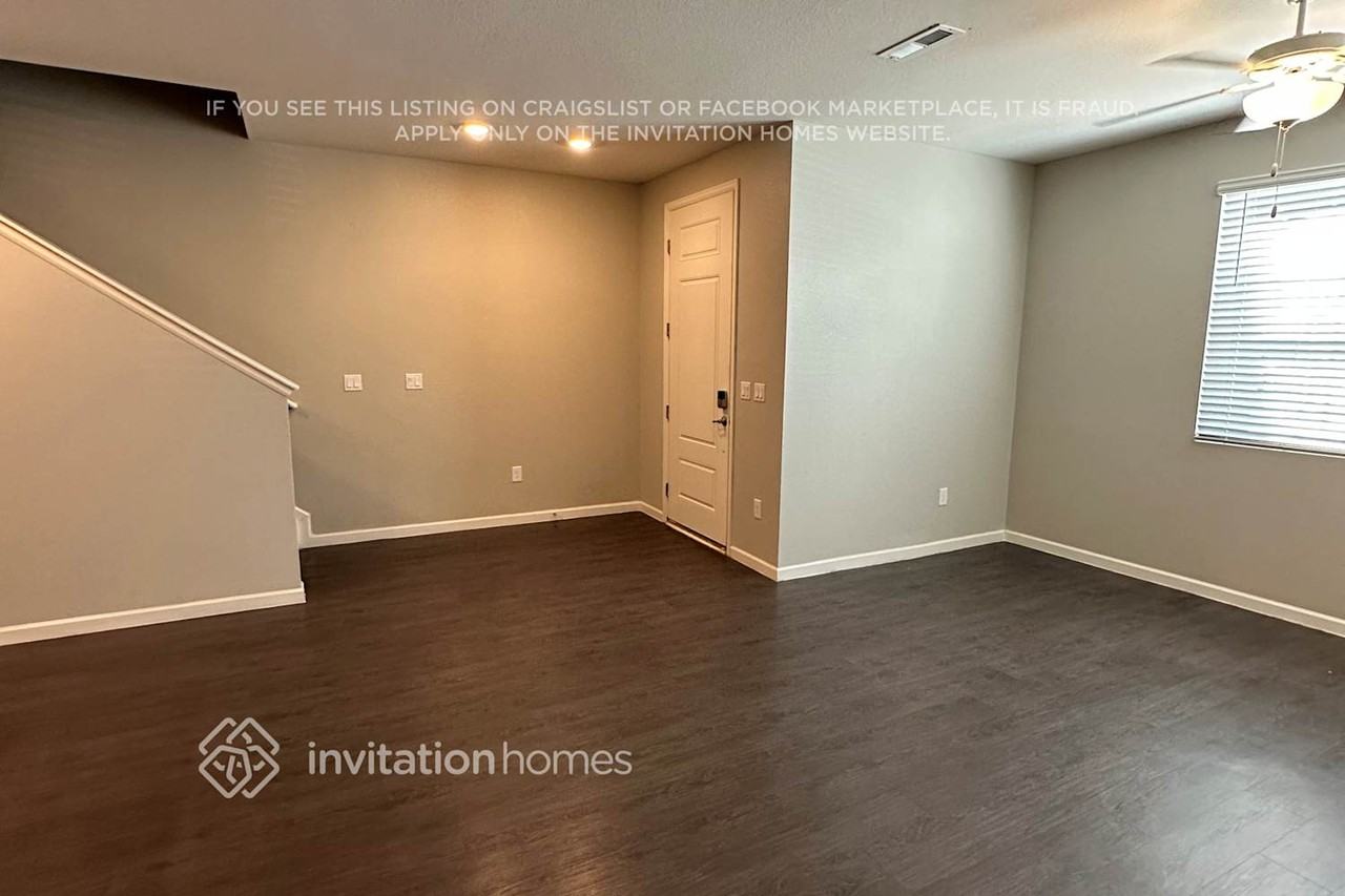 24375 E Montana Ave - Photo 4 of 27