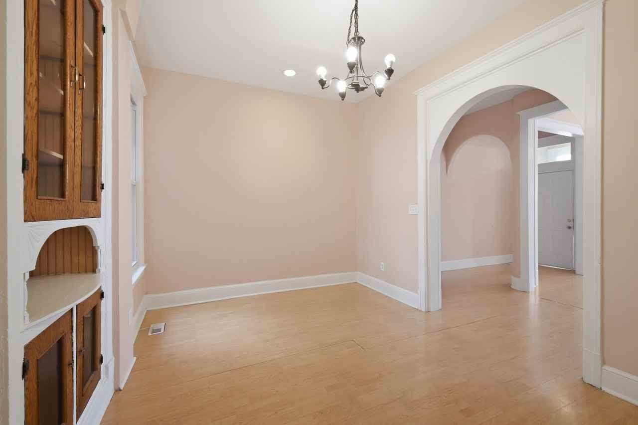 1832 N Capitol St Nw #1 - Photo 7 of 15
