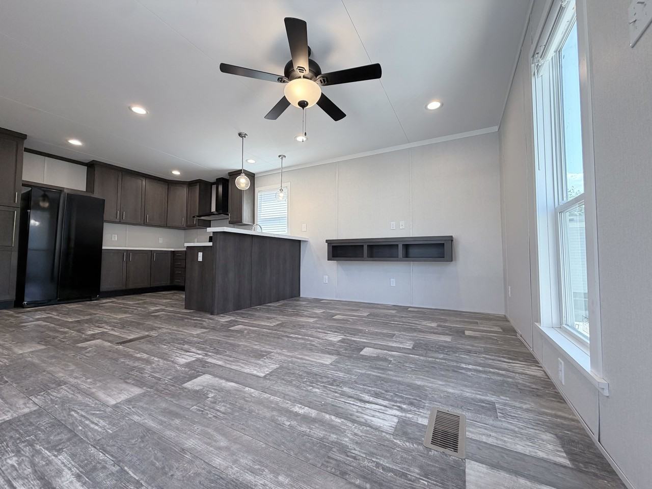 709 N Collins Fwy #32 - Photo 2 of 26