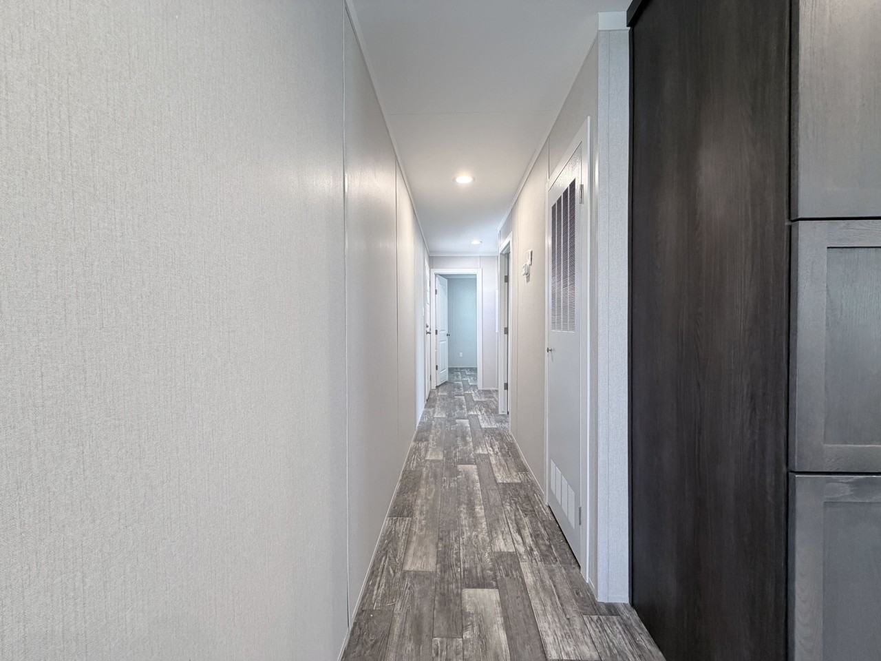 709 N Collins Fwy #32 - Photo 6 of 26