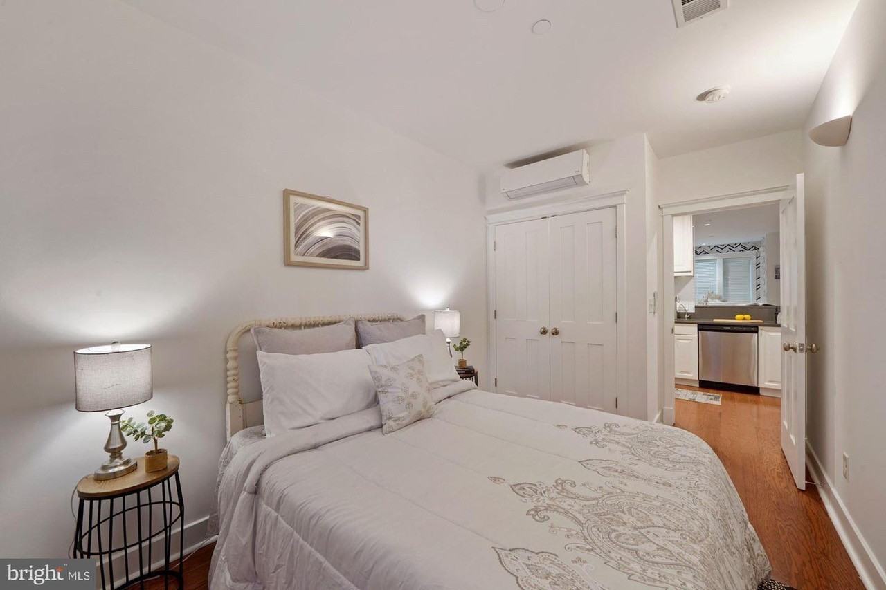 1439 W St NW - Photo 2 of 20