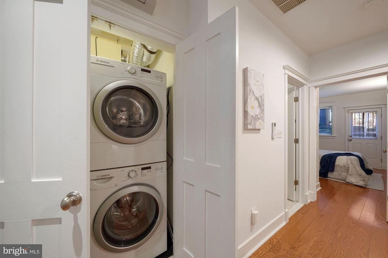 1439 W St NW - Photo 6 of 20