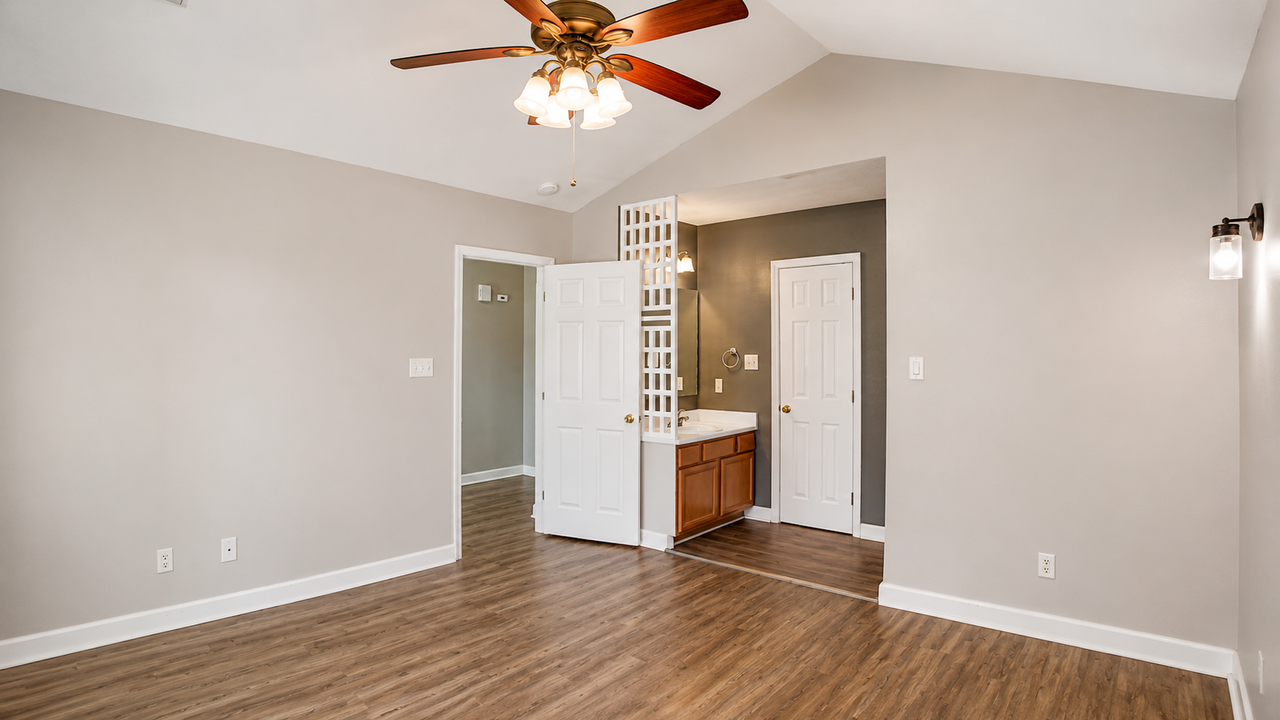 7787 Cottonwood Ave - Photo 4 of 29