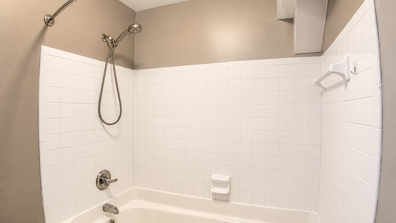7787 Cottonwood Ave - Photo 5 of 29