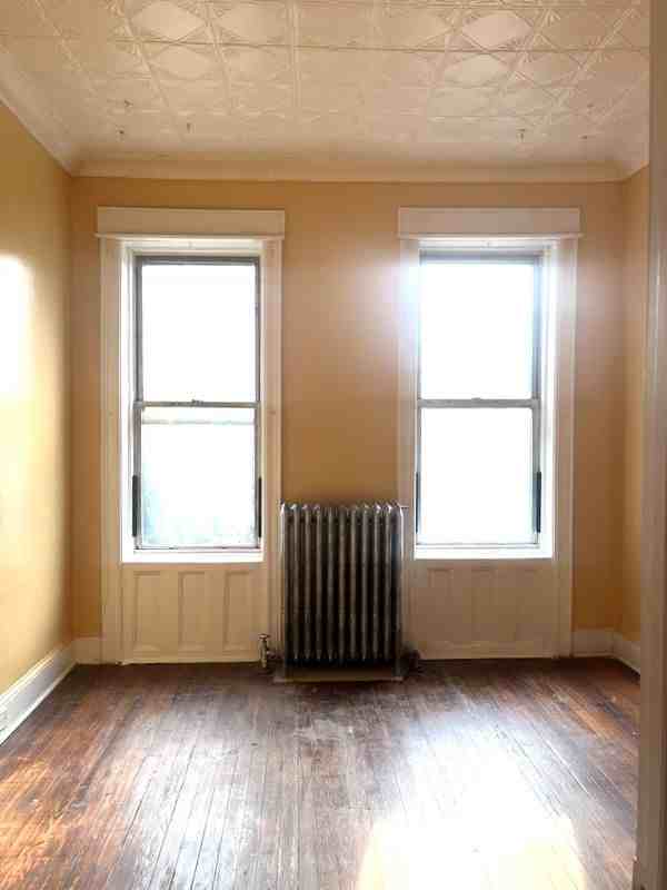 220 Grant Ave ##2 - Photo 4 of 11